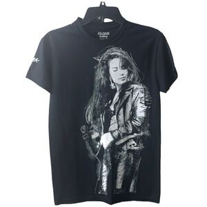 Selena Graphic Tee